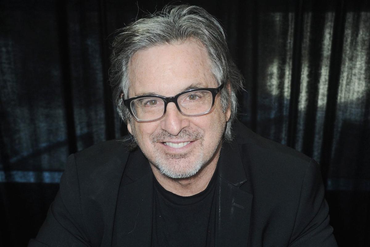 Robert Carradine.