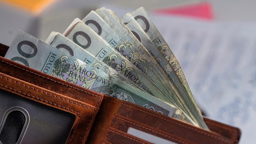 Podwyżki dla nauczycieli w Polsce.