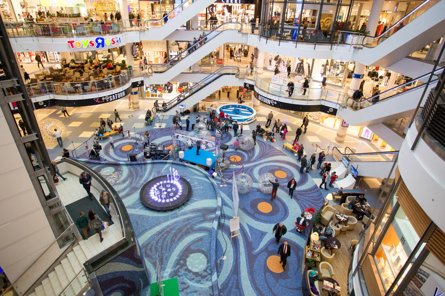 Jak będą działać sklepy w Warszawie na Wielkanoc.