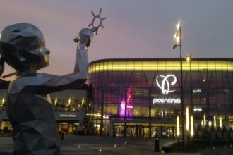 Jak będą działać sklepy w Poznaniu na Wielkanoc 2026.