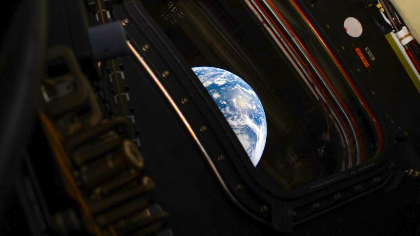 NASA prezentuje zdjęcia Ziemi z Artemis II.